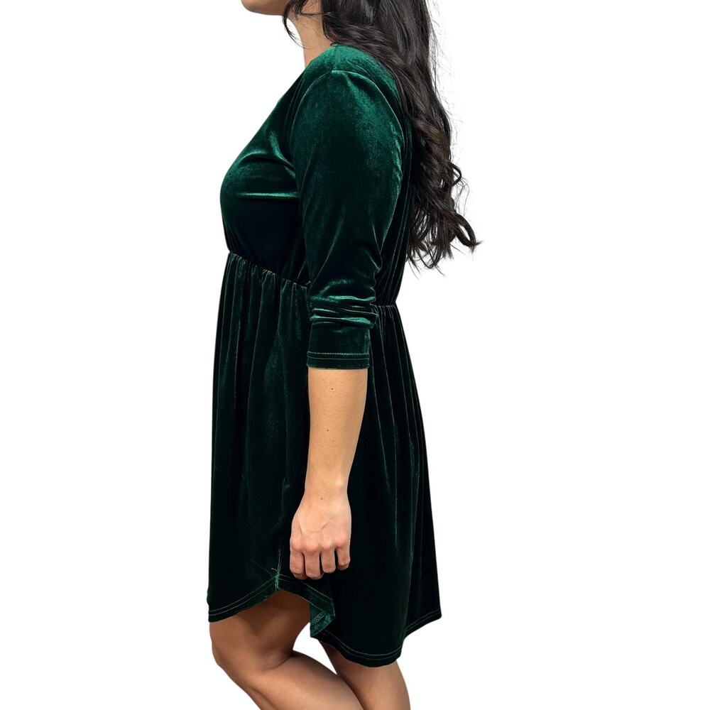 Amaryllis Forest Green Velvet Empire Waist 3/4 Length Sleeve Dress - Picture 5 of 8